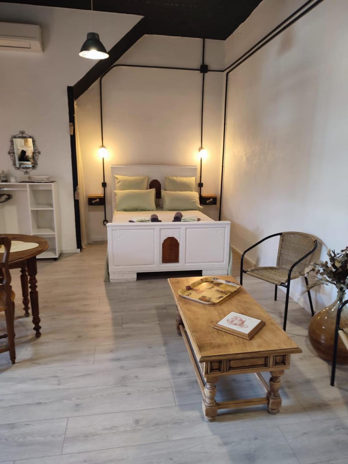 Les Oliviers Apartment Caumont-sur-Durance Ngoại thất bức ảnh